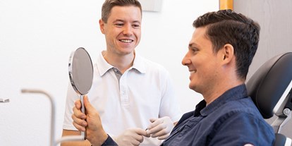 Praxen - Zahnfleischbehandlung: Parodontitis-Behandlung - Dr. Gerd Pöschl - Zahnheilkunde Grafenau