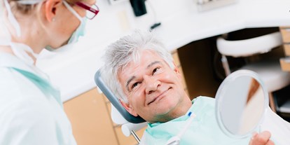 Praxen - Ästhetische Zahnmedizin: Rot-Weiß-Ästhetik - Prophylaxe Bisspraxis Bielefeld - Bisspraxis – Praxis für Zahngesundheit