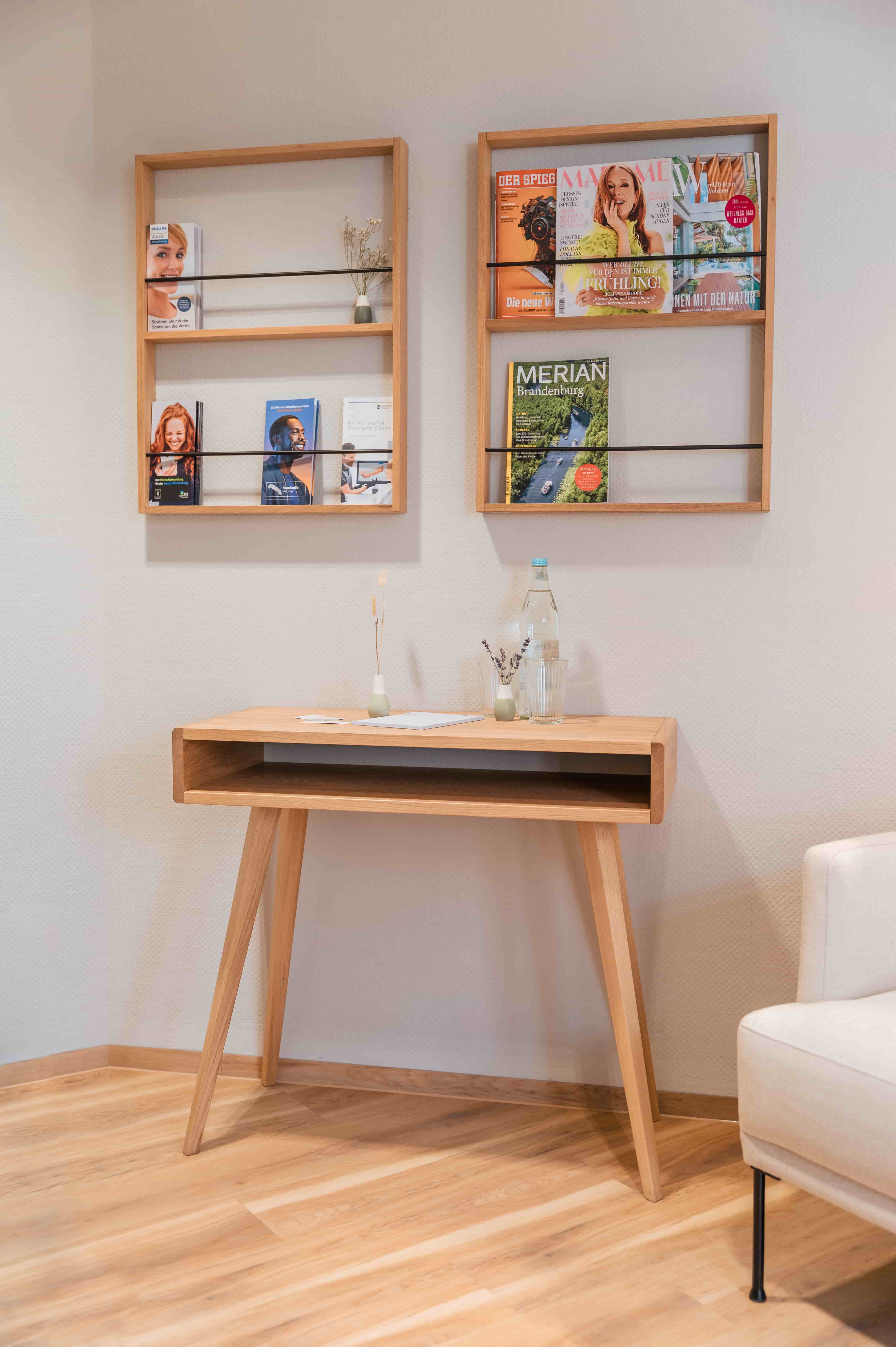 Praxen - Bayern - Wartezimmer - Zahnarztpraxis am Zeugplatz - Zahnarzt Augsburg