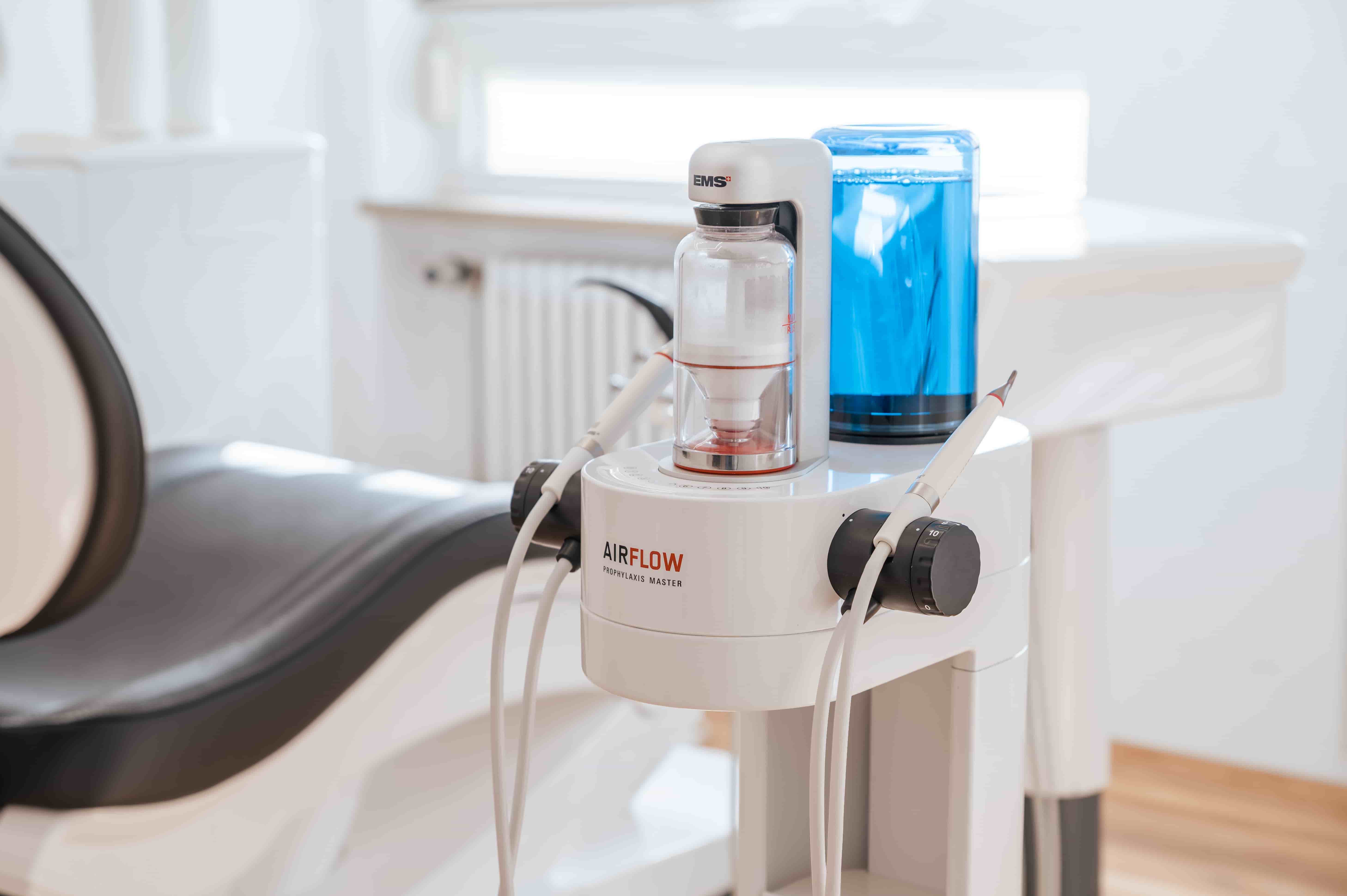 Praxen - Bayern - Propyhlaxe  - Zahnarztpraxis am Zeugplatz - Zahnarzt Augsburg