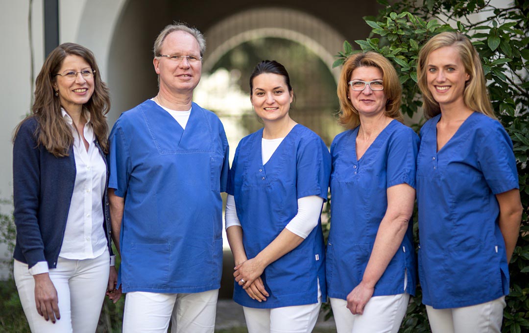 Praxen - Team Zahnarztpraxis Dr. Peter Hahner in Köln - Zahnarztpraxis Prof. Dr. Peter Hahner